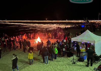 Osterfeuermeile ausgelassene Stimmung