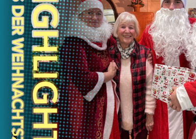 Bewohnerin des betreuten Wohnens mit Weihnachtsmann und Weihnachtsfrau von aus der MITTE in Binz