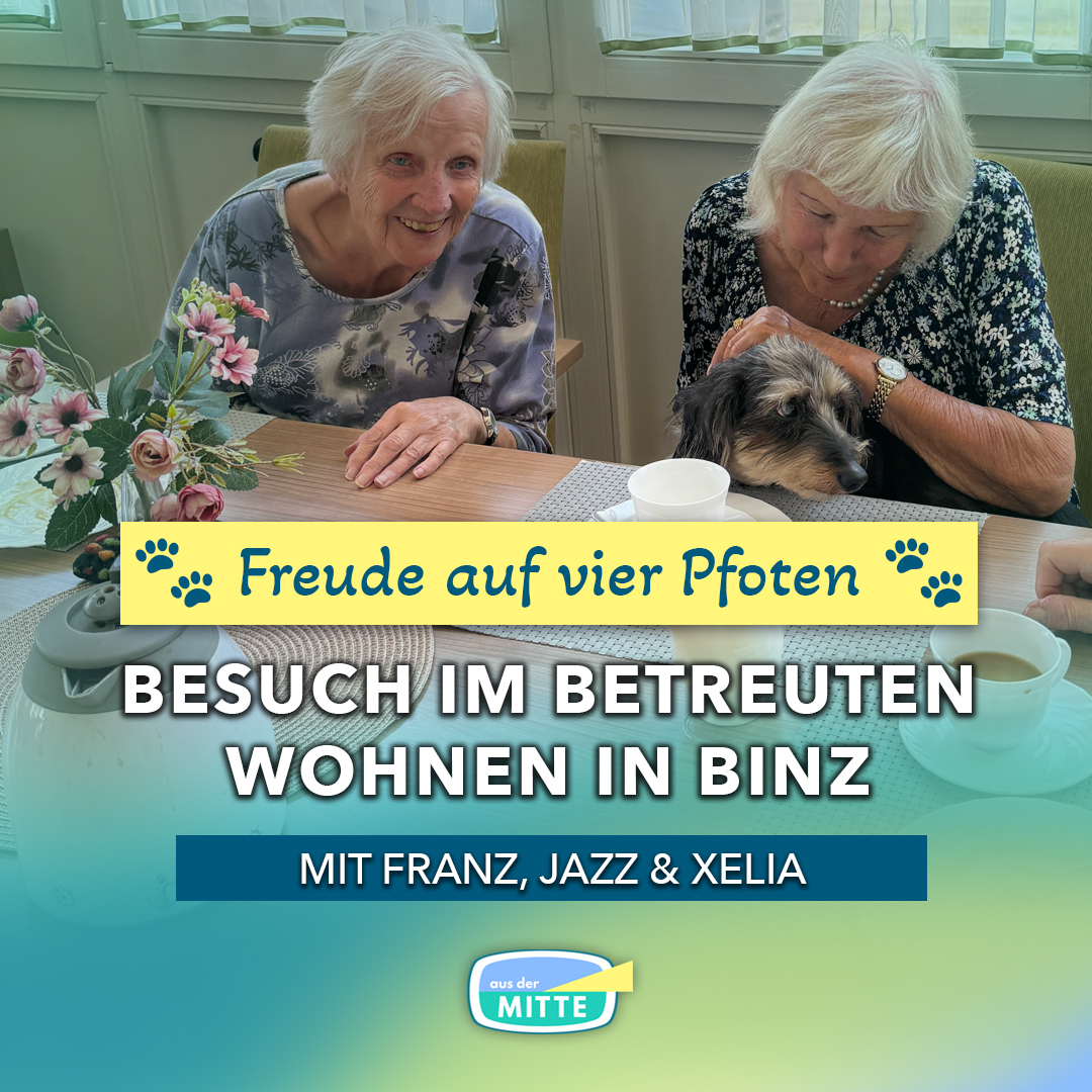 Bild von zwei Bewohnerinnnen mit Hundedackel Franz im betreuten Wohnen